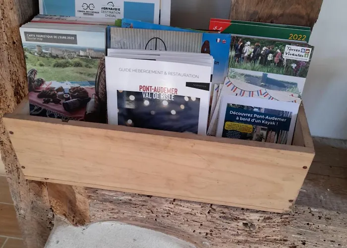 Normand, A La Campagne, Au Calme *